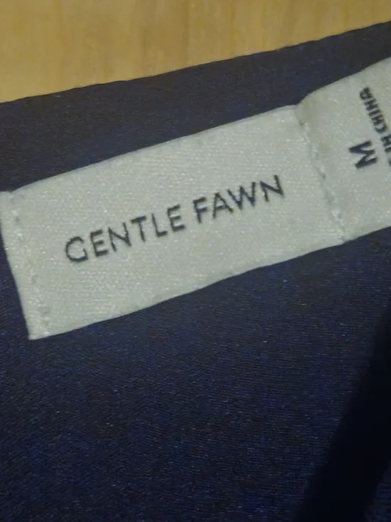 Gentle Fawn Navy Blue Printed V-Neck Shift Dress with Back Keyhole - Picture 4 of 5